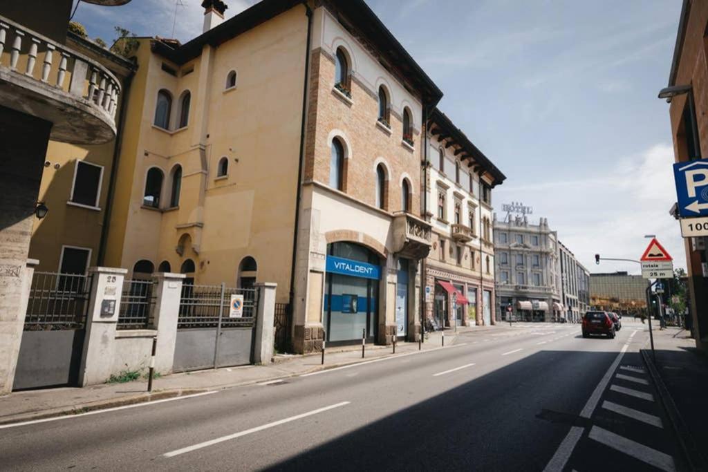 Ferienwohnung Centro Storico - Stazione A 500M Strategico Elegant Loft Padua Exterior foto